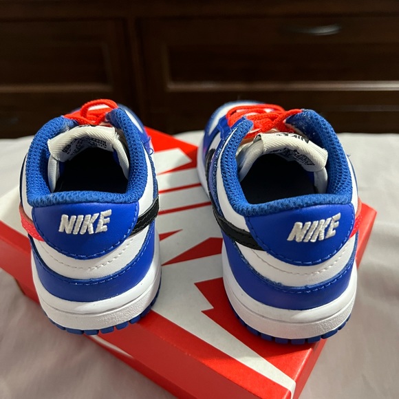 NIKE DUNK LOW (TDE)
WHITE/BRIGHT CRIMSON
BLANC/JEU ROYAL/CRAMOISI VIF - Picture 6 of 8